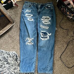 American eagle Mom Straight Jean